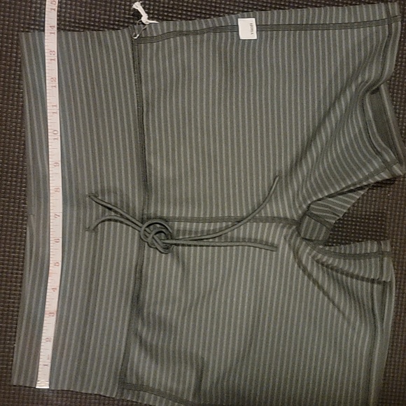 Vuori Stripe Daily Short - Aspen Stripe - Picture 6 of 8